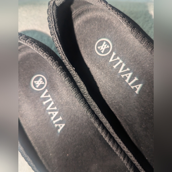 Vivaia Aria pointed toe flats. Size 38 - Picture 9 of 10